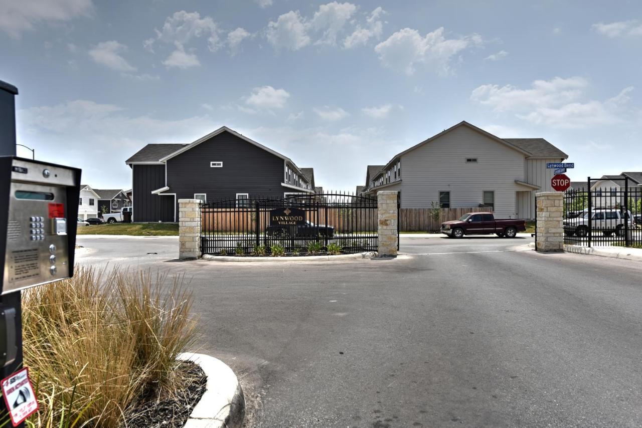 New 3 Bedroom Vacation Lackland/sea World/la Cantera * San Antonio